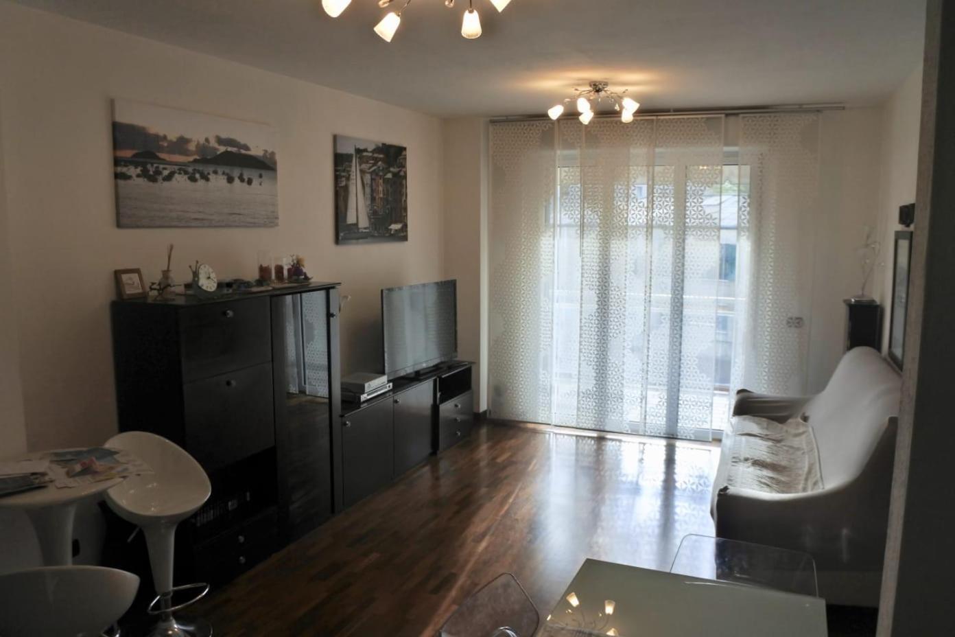 100 Viale Italia La Spezia
