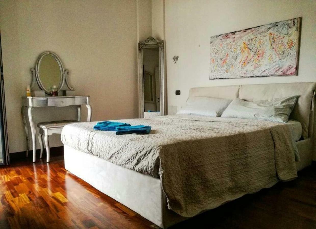 Apartment 100 Viale Italia La Spezia